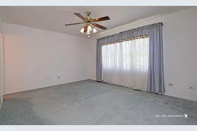 16 S Emerald Avenue, Mundelein, IL 60060 - Photo 12
