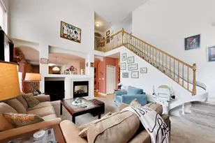 5660 Trinity Ct, Gurnee, IL 60031 - Photo 14