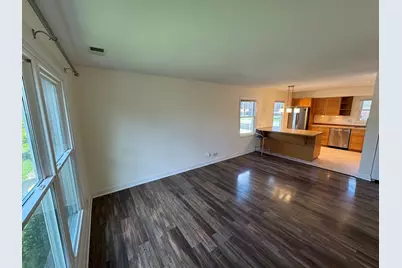 425 Beechwood Drive, Westmont, IL 60559 - Photo 2