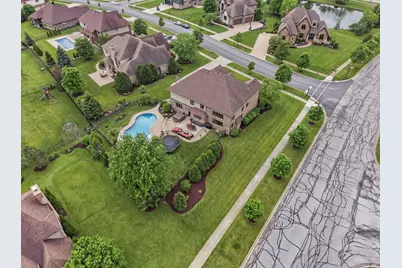 8743 Stone Creek Boulevard, Frankfort, IL 60423 - Photo 74