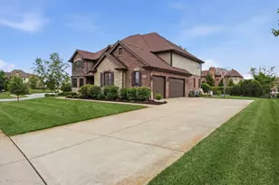 8743 Stone Creek Blvd, Frankfort, IL 60423 - Photo 2