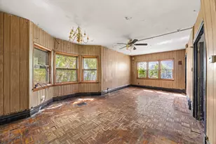 10631 S Wabash Ave, Chicago, IL 60628 - Photo 4