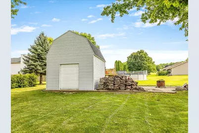 1071 Arapaho Drive, Freeport, IL 61032 - Photo 22