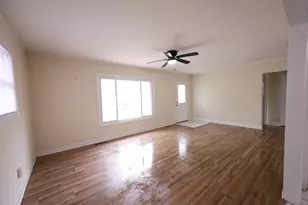 366 Blackhawk Dr, Park Forest, IL 60466 - Photo 6