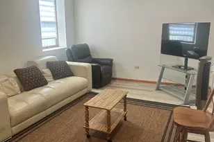 5480 S Cornell Ave, Chicago, IL 60615 - Photo 2