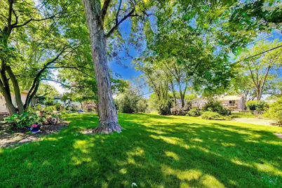 170 Westview Street, Hoffman Estates, IL 60169 - Photo 26