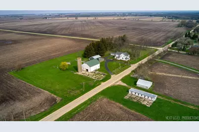 7930 E Line Road, Kirkland, IL 60146 - Photo 8