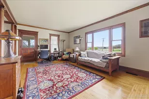 7930 E Line Rd, Kirkland, IL 60146 - Photo 14