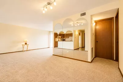 5447 W Lawrence Avenue #203, Chicago, IL 60630 - Photo 24