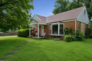 99 Fox Ln, Wheeling, IL 60090 - Photo 1