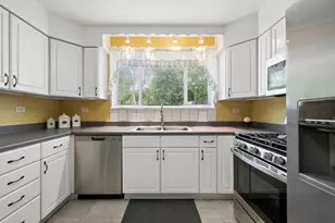 99 Fox Ln, Wheeling, IL 60090 - Photo 6