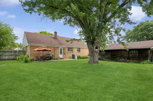 99 Fox Ln, Wheeling, IL 60090 - Photo 18
