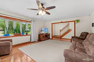 440 W Park St, Sheridan, IL 60551 - Photo 10
