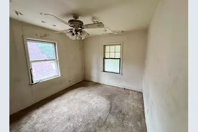9036 S Harper Avenue, Chicago, IL 60619 - Photo 8