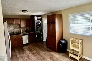 326 Rowe Dr, Bloomington, IL 61701 - Photo 10