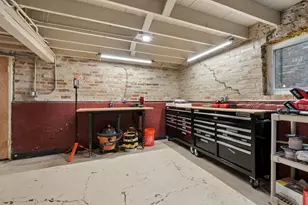 2100 Forestview Rd, Evanston, IL 60201 - Photo 20