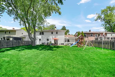 459 Sussex Court, Buffalo Grove, IL 60089 - Photo 28