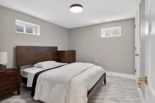 8931 Sandra Ln, Hickory Hills, IL 60457 - Photo 28