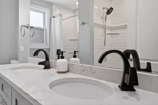 8931 Sandra Ln, Hickory Hills, IL 60457 - Photo 14