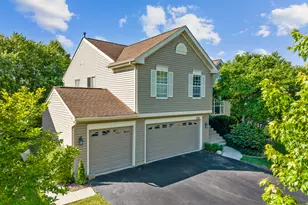 5718 Breezeland Rd, Carpentersville, IL 60110 - Photo 2
