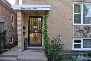 2720 N Menard Ave, Chicago, IL 60639 - Photo 2