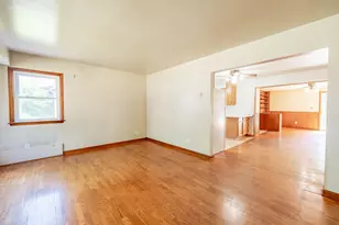 9710 Illinois St, Hebron, IL 60034 - Photo 2