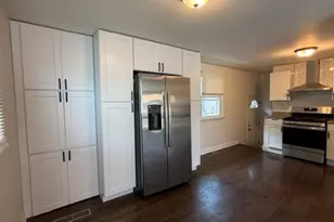 16928 Old Elm Dr, Country Club Hills, IL 60478 - Photo 6