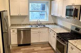 2643 W Estes Ave, Chicago, IL 60645 - Photo 4