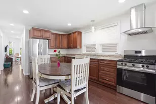 2915 N Dawson Ave, Chicago, IL 60618 - Photo 4