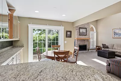 702 Clover Hill Court, Elk Grove Village, IL 60007 - Photo 10
