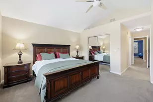 702 Clover Hill Ct, Elk Grove Village, IL 60007 - Photo 12