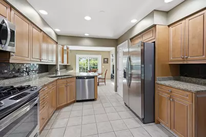 702 Clover Hill Court, Elk Grove Village, IL 60007 - Photo 6
