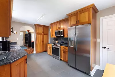 826 N Main Street, Naperville, IL 60563 - Photo 10