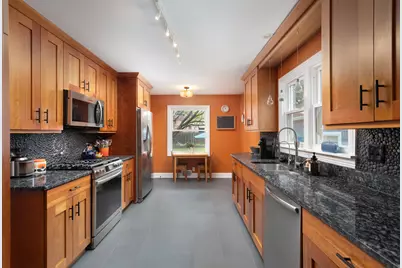 826 N Main Street, Naperville, IL 60563 - Photo 12
