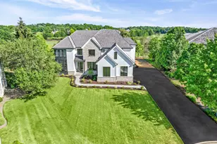28920 N Niblick Knoll Ct, Ivanhoe, IL 60060 - Photo 2