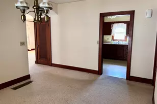 425 W Peru St, Princeton, IL 61356 - Photo 6