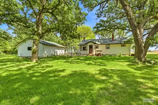 7823 Galena Rd, Bristol, IL 60512 - Photo 10