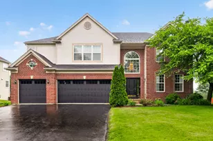 2560 Mc Duffee Cir, North Aurora, IL 60542 - Photo 1