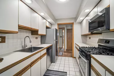 8970 N Parkside Avenue #104, Des Plaines, IL 60016 - Photo 6