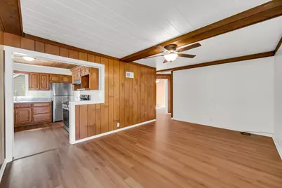 127 E 4th Avenue, New Lenox, IL 60451 - Photo 4