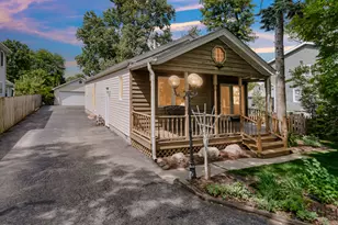 127 E 4th Ave, New Lenox, IL 60451 - Photo 2
