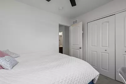 3633 Hyde Park Court, Elgin, IL 60124 - Photo 14