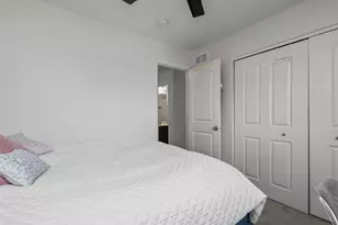 3633 Hyde Park Ct, Elgin, IL 60124 - Photo 14