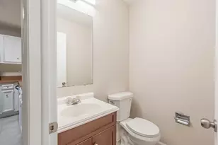 800 Shawnee Trail, Roselle, IL 60172 - Photo 8