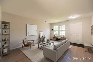 44 Willow Cir, Cary, IL 60013 - Photo 2