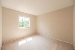 44 Willow Cir, Cary, IL 60013 - Photo 8