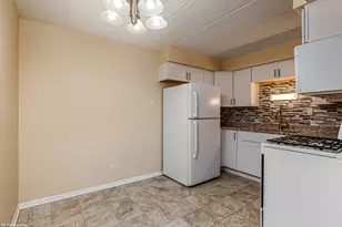 10408 Menard Ave, Oak Lawn, IL 60453 - Photo 8