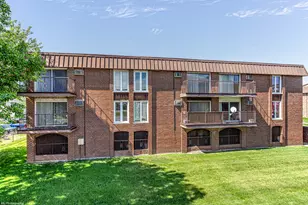 10408 Menard Ave, Oak Lawn, IL 60453 - Photo 2