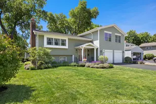 1518 Center Ave, Wheaton, IL 60189 - Photo 1