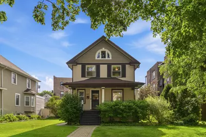 840 S Humphrey Avenue, Oak Park, IL 60304 - Photo 1